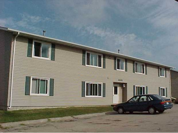 2 Bedroom, 1 Bath Apartment for Ren $625, 800 Cobblestone Cr., Waterloo, IA, 50701